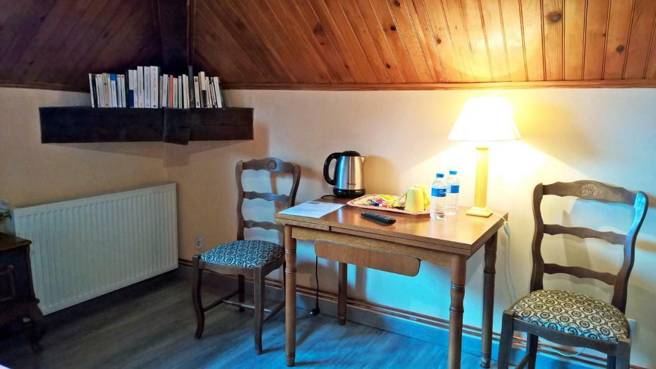 Le Point Du Jour Bed & Breakfast Revin  Exterior foto