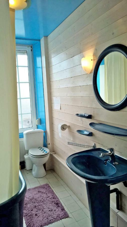 Le Point Du Jour Bed & Breakfast Revin  Exterior foto