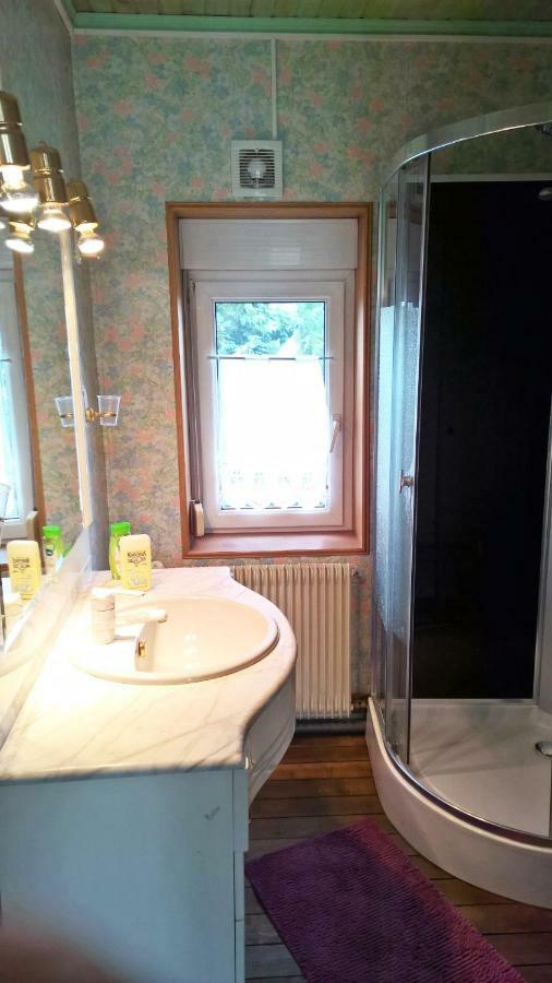 Le Point Du Jour Bed & Breakfast Revin  Exterior foto